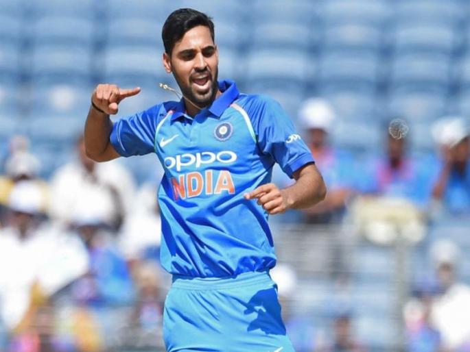 India vs Australia 1st ODI: Bhuvneshwar Kumar's pick his 100 ODI wicket | India vs Australia 1st ODI : 2019ची पहिली विकेट अन् भुवनेश्वर कुमारचा पराक्रम