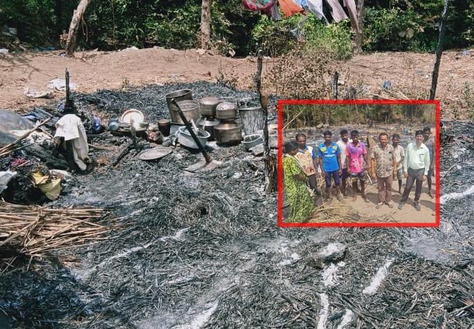 17 huts of brick kiln workers burnt to ashes in Bhiwandi | भिवंडीत वीटभट्टी मजुरांच्या १७ झोपड्या जळून खाक, गरिबांच्या संसाराची राख रांगोळी 17 huts of brick kiln workers burnt to ashes in Bhiwandi | भिवंडीत वीटभट्टी मजुरांच्या १७ झोपड्या जळून खाक, गरिबांच्या संसाराची राख रांगोळी