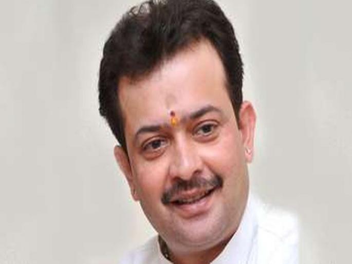 Bhaiyyuji Maharaj suicide: The journey of Bhayyaji Maharaj's modeling to become a saint | Bhaiyyuji Maharaj Life Journey: भय्यूजी महाराजांचा मॉडेलिंग ते संतपदापर्यंतचा प्रवास Bhaiyyuji Maharaj suicide: The journey of Bhayyaji Maharaj's modeling to become a saint | Bhaiyyuji Maharaj Life Journey: भय्यूजी महाराजांचा मॉडेलिंग ते संतपदापर्यंतचा प्रवास