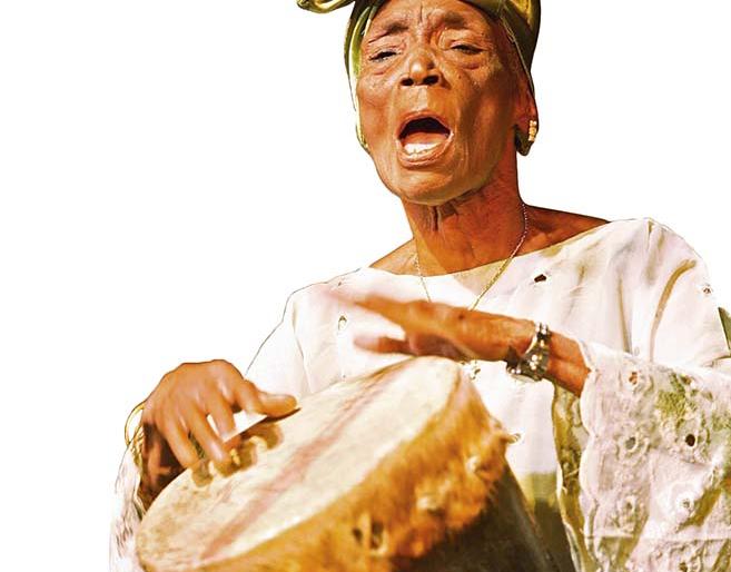 meet bi kidude, african singer. | Don't think always I love you- बी किडुडेचं गाणं तुम्ही ऐकलंय का? meet bi kidude, african singer. | Don't think always I love you- बी किडुडेचं गाणं तुम्ही ऐकलंय का?