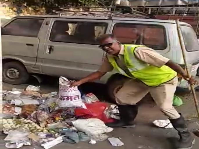 A man who created new song on garbage | कचऱ्यावर कवनं रचणारा अवलिया ‘बिगारी’ A man who created new song on garbage | कचऱ्यावर कवनं रचणारा अवलिया ‘बिगारी’