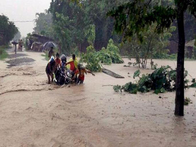The floods in Bihar are tough, the army calls for help | बिहारमधील  पूरस्थिती बिकट, मदतकार्यासाठी लष्कराला पाचारण
