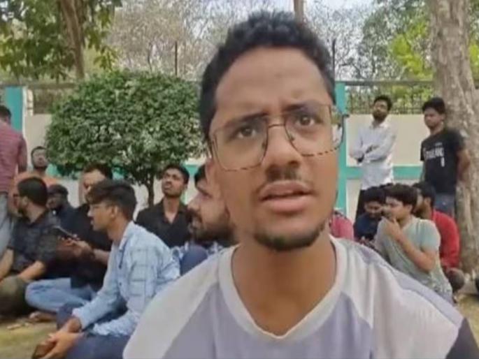 medical college where he was supposed to study MBBS did not provide treatment Student dies | धक्कादायक! ज्या मेडिकल कॉलेजमध्ये MBBS चे शिक्षण घ्यायचा तिथेच उपचार मिळाले नाहीत; विद्यार्थ्याचा मृत्यू medical college where he was supposed to study MBBS did not provide treatment Student dies | धक्कादायक! ज्या मेडिकल कॉलेजमध्ये MBBS चे शिक्षण घ्यायचा तिथेच उपचार मिळाले नाहीत; विद्यार्थ्याचा मृत्यू