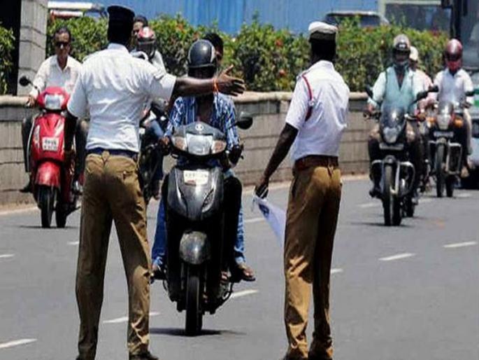 If Ride Bike Sandal Or Sleeper Then Traffic Police Will Be Action On You | वाहतूकीचा 'हा' नियम सक्तीने लागू केल्यास चप्पल किंवा सँडल घालून बाईक चालवल्यास होणार कारवाई If Ride Bike Sandal Or Sleeper Then Traffic Police Will Be Action On You | वाहतूकीचा 'हा' नियम सक्तीने लागू केल्यास चप्पल किंवा सँडल घालून बाईक चालवल्यास होणार कारवाई