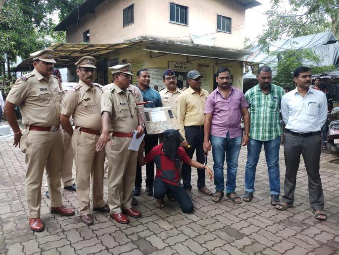 Arrested two-wheeler robbery; MFC police has taken action | Video : दुचाकी चोरणारा सराईत गुन्हेगार अटकेत; एमएफसी पोलिसांची कारवाई Arrested two-wheeler robbery; MFC police has taken action | Video : दुचाकी चोरणारा सराईत गुन्हेगार अटकेत; एमएफसी पोलिसांची कारवाई