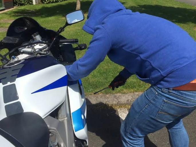 Within 3 days, 3 vehicles of Nashik were stolen | ३६५ दिवसांत नाशिककरांची ४८० वाहने गेली चोरीला Within 3 days, 3 vehicles of Nashik were stolen | ३६५ दिवसांत नाशिककरांची ४८० वाहने गेली चोरीला