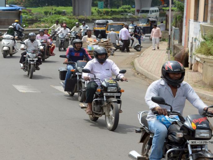No helmets, license revoked and a fine of Rs 500 from today | सावधान! हेल्मेट नाही तर लायसन्स रद्द अन् आजपासून ५००चा दंड No helmets, license revoked and a fine of Rs 500 from today | सावधान! हेल्मेट नाही तर लायसन्स रद्द अन् आजपासून ५००चा दंड