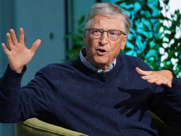 Bill Gates out of top 10 billionaires list, huge drop in wealth | टॉप 10 अब्जाधिशांच्या यादीतून बिल गेट्स बाहेर, संपत्तीत मोठी घसरण