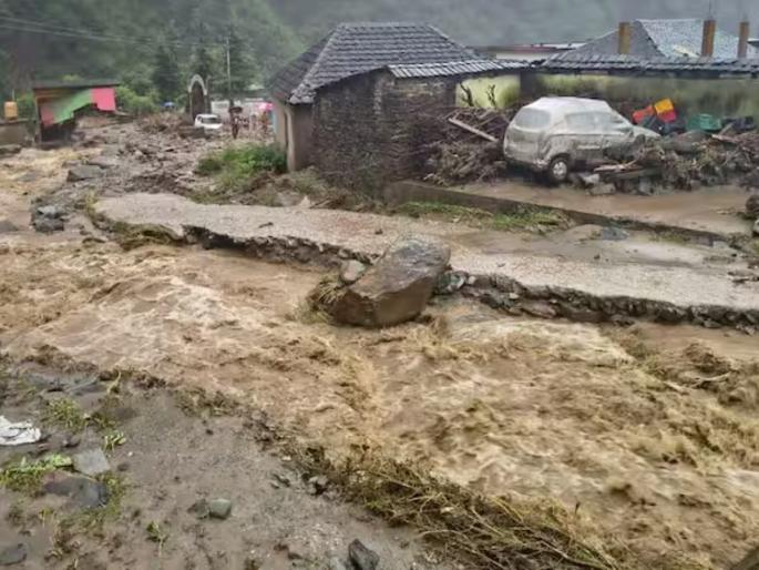 himachal pradesh bilaspur gutrahan village cloudburst several vehicles buried in debris and farms damaged | विध्वंस! बिलासपूरमध्ये ढगफुटी; अनेक वाहनं ढिगाऱ्याखाली, शेतीचं मोठं नुकसान himachal pradesh bilaspur gutrahan village cloudburst several vehicles buried in debris and farms damaged | विध्वंस! बिलासपूरमध्ये ढगफुटी; अनेक वाहनं ढिगाऱ्याखाली, शेतीचं मोठं नुकसान