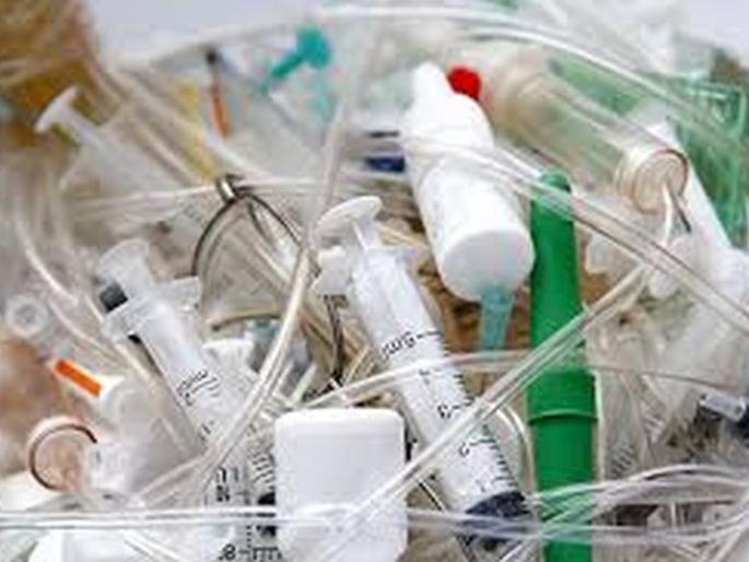 CoronaVirus : Disposal of biomedical waste is also dangerous! | CoronaVirus : बायोमेडिकल कचऱ्याची विल्हेवाटही धोकादायक! CoronaVirus : Disposal of biomedical waste is also dangerous! | CoronaVirus : बायोमेडिकल कचऱ्याची विल्हेवाटही धोकादायक!