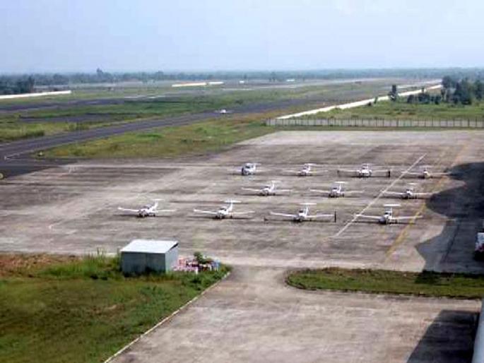 Passenger aviation services of Birsi airport gondia came to a standstill within six months | बिरसी विमानतळावरून प्रवासी विमान वाहतूक सेवेचा 'टेक ऑफ' पुन्हा केव्हा? Passenger aviation services of Birsi airport gondia came to a standstill within six months | बिरसी विमानतळावरून प्रवासी विमान वाहतूक सेवेचा 'टेक ऑफ' पुन्हा केव्हा?