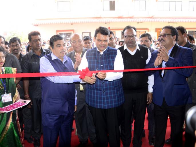 Devendra Fadnavis will provide employment to 50,000 youth in five years | पाच वर्षांत ५० हजार युवकांना रोजगार देणार : देवेंद्र फडणवीस