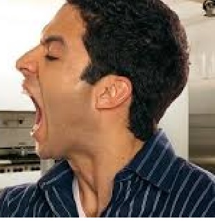 Did not give the bedding to the bedding so the ear broke! | खामगाव : बिडी ओढण्यास दिली नाही म्हणून चावा घेऊन कान तोडला! Did not give the bedding to the bedding so the ear broke! | खामगाव : बिडी ओढण्यास दिली नाही म्हणून चावा घेऊन कान तोडला!