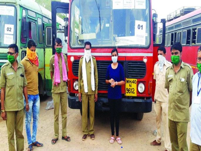 An average of only 7 passengers per round of ST; Expenditure figures outweigh income | एसटीच्या एका फेरीत सरासरी केवळ ७ प्रवासी; उत्पन्नापेक्षा खर्चाचा आकडाच अधिक An average of only 7 passengers per round of ST; Expenditure figures outweigh income | एसटीच्या एका फेरीत सरासरी केवळ ७ प्रवासी; उत्पन्नापेक्षा खर्चाचा आकडाच अधिक