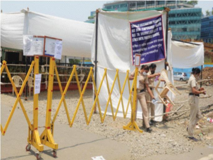 CoronaVaccine: Vaccination difficulties due to insufficient stocks | CoronaVaccine: पुरेसा साठा नसल्याने लसीकरण अडचणीत; ४० खासगी केंद्रांवर लसीकरण आज बंद CoronaVaccine: Vaccination difficulties due to insufficient stocks | CoronaVaccine: पुरेसा साठा नसल्याने लसीकरण अडचणीत; ४० खासगी केंद्रांवर लसीकरण आज बंद