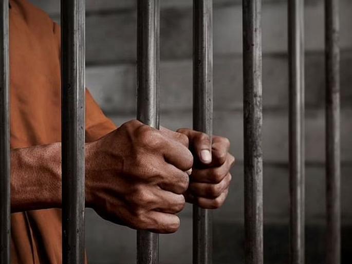 Breaking news: Fire breaks out in Indonesian prison; 40 killed | Breaking news: इंडोनेशियाच्या तुरुंगात लागली भीषण आग; 40 ठार Breaking news: Fire breaks out in Indonesian prison; 40 killed | Breaking news: इंडोनेशियाच्या तुरुंगात लागली भीषण आग; 40 ठार