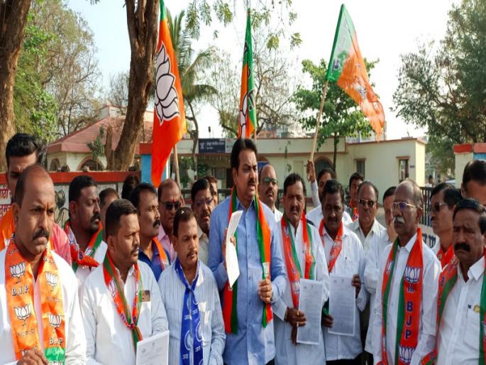 Agitation on behalf of BJP in Indapur for sending notice to Devendra Fadnavis | फडणवीसांच्या पाठीवर वार करणाऱ्या आघाडी सरकारचं डोकं ठिकाणावर आहे का? हर्षवर्धन पाटलांचा सवाल