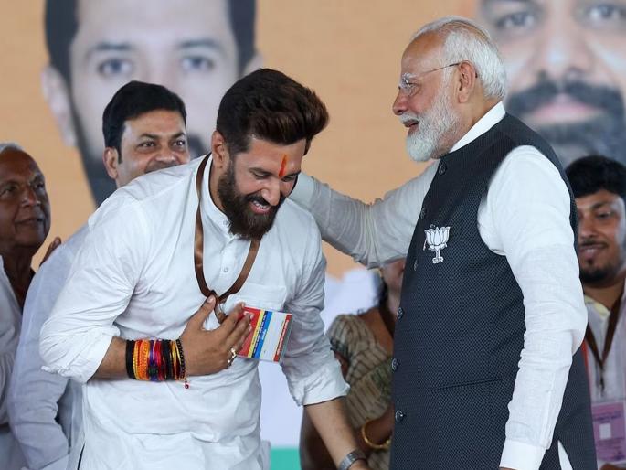Seat Sharing Tensions in NDA before Bihar elections; Why Chirag Paswan upset in BJP-JDU alliance? | बिहार निवडणुकीपूर्वी NDA मध्ये रस्सीखेच; स्वत:ला मोदींचा हनुमान म्हणवणारा नेता का आहे नाराज? Seat Sharing Tensions in NDA before Bihar elections; Why Chirag Paswan upset in BJP-JDU alliance? | बिहार निवडणुकीपूर्वी NDA मध्ये रस्सीखेच; स्वत:ला मोदींचा हनुमान म्हणवणारा नेता का आहे नाराज?