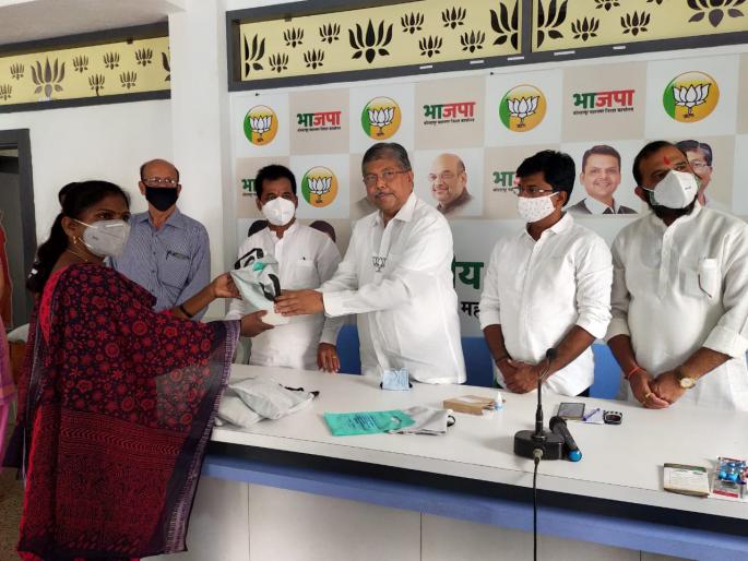 Medications, medical advice to patients in home segregation | गृह अलगीकरणामधील रुग्णांना औषधे, वैद्यकीय सल्ला Medications, medical advice to patients in home segregation | गृह अलगीकरणामधील रुग्णांना औषधे, वैद्यकीय सल्ला