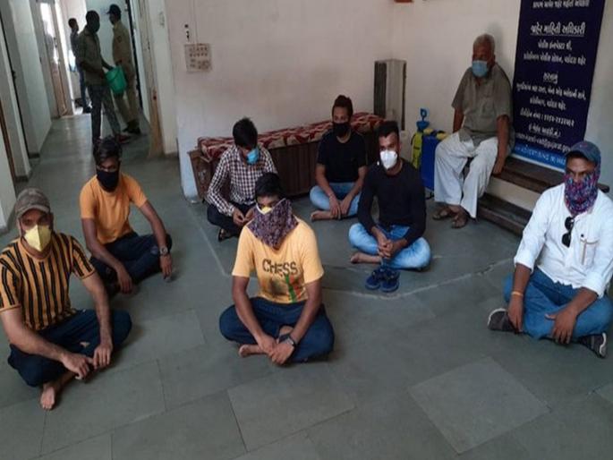 coronavirus BJP leader among eight arrested for birthday bash amid lockdown kkg | CoronaVirus News: भारतीय जनता पार्टीच्या नेत्याला 'ती' पार्टी महागात; फोटो व्हायरल झाले अन्... coronavirus BJP leader among eight arrested for birthday bash amid lockdown kkg | CoronaVirus News: भारतीय जनता पार्टीच्या नेत्याला 'ती' पार्टी महागात; फोटो व्हायरल झाले अन्...