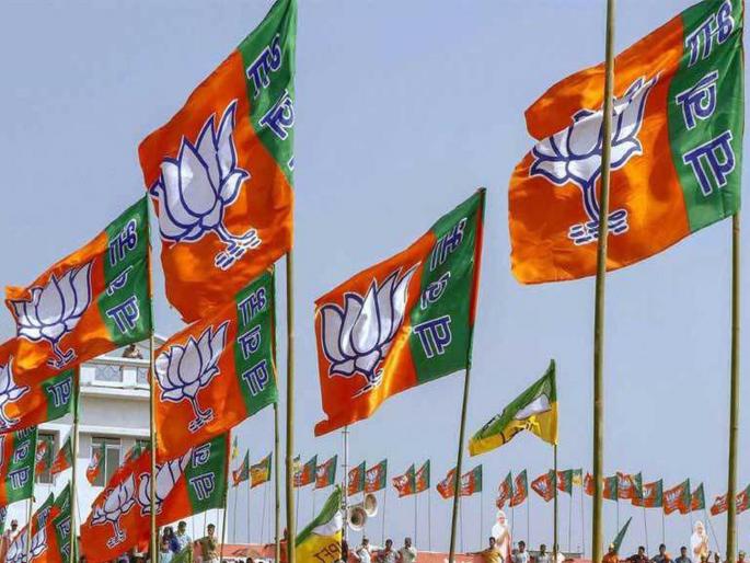 CoronaVirus one bjp worker will adopt nine families kkg | CoronaVirus: भाजपा मदतीला धावणार; एक कार्यकर्ता नऊ कुटुंबांना दत्तक घेणार CoronaVirus one bjp worker will adopt nine families kkg | CoronaVirus: भाजपा मदतीला धावणार; एक कार्यकर्ता नऊ कुटुंबांना दत्तक घेणार