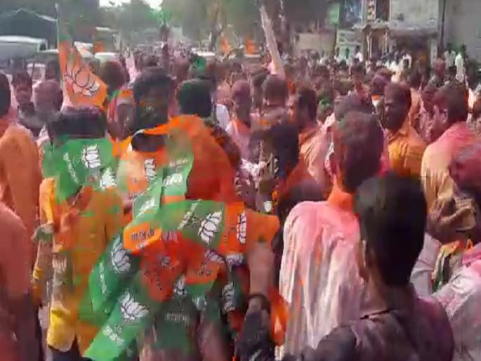 Loha Municipal Council wins BJP; Victory of 13 seats with the post of mayor | लोहा नगर परिषद भाजपकडे; नगराध्यक्ष पदासह १३ जागांवर विजय Loha Municipal Council wins BJP; Victory of 13 seats with the post of mayor | लोहा नगर परिषद भाजपकडे; नगराध्यक्ष पदासह १३ जागांवर विजय