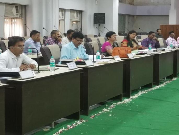 Women and Child Rights Committee Visits Gram Panchayat, Municipal Corporation, Children's Residential, Adivasi Ashram Schools | महिला व बाल हक्क समितीनं ग्रामपंचायत, महापालिका, बालसुधारगृह, आदिवासी आश्रमशाळांना दिल्या भेटी Women and Child Rights Committee Visits Gram Panchayat, Municipal Corporation, Children's Residential, Adivasi Ashram Schools | महिला व बाल हक्क समितीनं ग्रामपंचायत, महापालिका, बालसुधारगृह, आदिवासी आश्रमशाळांना दिल्या भेटी