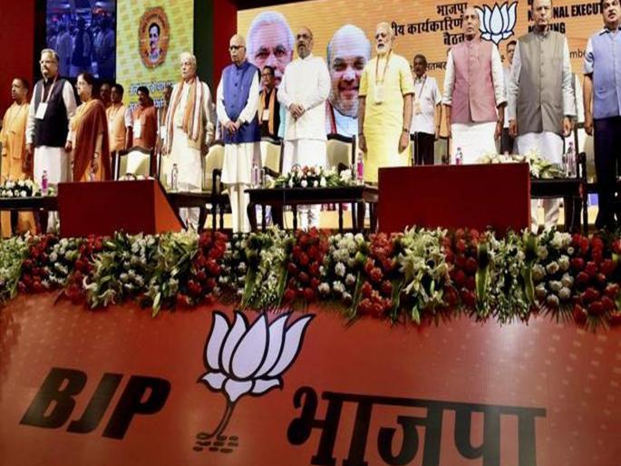 Senior BJP leaders take a class of spokespersons to how keep talking in media | भाजपचे ज्येष्ठ नेते घेणार प्रवक्त्यांचा क्लास Senior BJP leaders take a class of spokespersons to how keep talking in media | भाजपचे ज्येष्ठ नेते घेणार प्रवक्त्यांचा क्लास