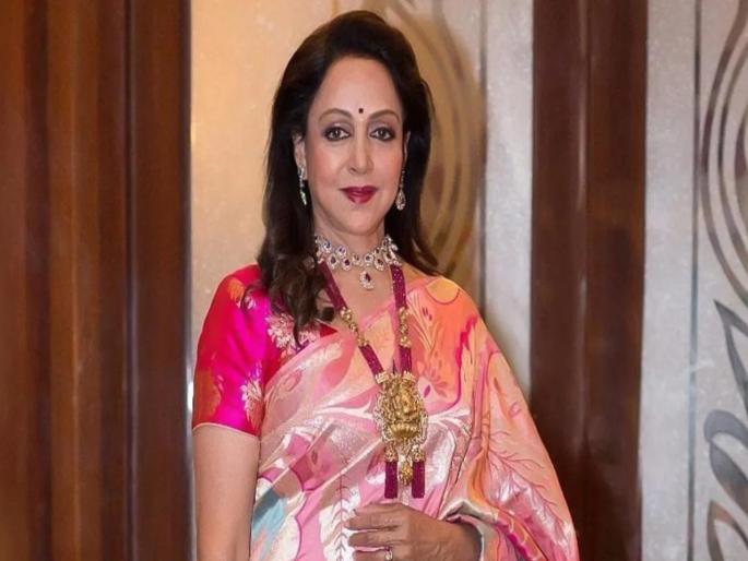 BJP MP Hema Malini said, Now the people of Kashmir will be able to know what freedom they are getting after supreme court historical decision | कलम ३७० हटवण्याचा निर्णय सुप्रीम कोर्टाकडून वैध; हेमा मालिनी म्हणाल्या, "आता स्वातंत्र्य..."  BJP MP Hema Malini said, Now the people of Kashmir will be able to know what freedom they are getting after supreme court historical decision | कलम ३७० हटवण्याचा निर्णय सुप्रीम कोर्टाकडून वैध; हेमा मालिनी म्हणाल्या, "आता स्वातंत्र्य..."