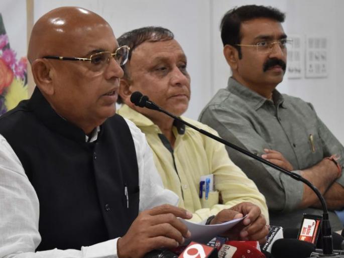 -Do Sonia Gandhi are lying? Sudhakar Deshmukh's hammered Patole | -तर सोनिया गांधी खोटे बोलत आहेत का? सुधाकर देशमुखांचा पटोलेंवर पलटवार