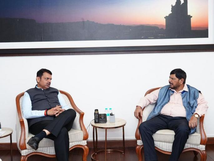 BMC Election: Will 12 Mahayuti candidates withdraw their applications in Mumbai?; Big developments after Ramdas Athawale meet Devendra Fadnavis | मुंबईत महायुतीचे १२ उमेदवार अर्ज माघार घेणार?; आठवलेंच्या नाराजीनाट्यानंतर मोठी घडामोड BMC Election: Will 12 Mahayuti candidates withdraw their applications in Mumbai?; Big developments after Ramdas Athawale meet Devendra Fadnavis | मुंबईत महायुतीचे १२ उमेदवार अर्ज माघार घेणार?; आठवलेंच्या नाराजीनाट्यानंतर मोठी घडामोड