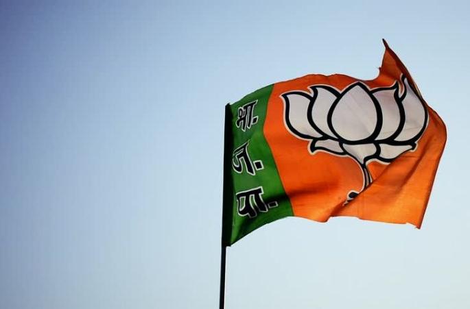 BJP resigns from CAA in Nagpur | नागपुरात सीएएवरून भाजपात राजीनामा सत्र BJP resigns from CAA in Nagpur | नागपुरात सीएएवरून भाजपात राजीनामा सत्र