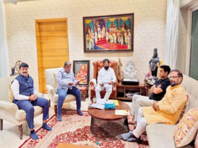 BJP ready to take 10 seats less? Discussions till dawn; BJP leaders who were demanding 55 seats came to 45 seats thane, KDMC Election | भाजप १० जागा कमी घेण्यास तयार? पहाटेपर्यंत चर्चा; ५५ जागा मागणारे भाजप नेते आले ४५ जागांवर BJP ready to take 10 seats less? Discussions till dawn; BJP leaders who were demanding 55 seats came to 45 seats thane, KDMC Election | भाजप १० जागा कमी घेण्यास तयार? पहाटेपर्यंत चर्चा; ५५ जागा मागणारे भाजप नेते आले ४५ जागांवर