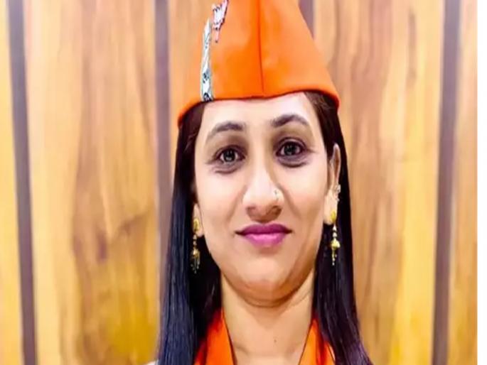 suicide of a woman office bearer of BJP after A call came from the corporator | नगरसेवकाला कॉल केला आणि...; भाजपच्या महिला पदाधिकाऱ्याच्या आत्महत्येनं खळबळ suicide of a woman office bearer of BJP after A call came from the corporator | नगरसेवकाला कॉल केला आणि...; भाजपच्या महिला पदाधिकाऱ्याच्या आत्महत्येनं खळबळ