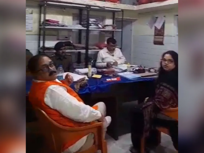 bjp leader waved pistol in igims hospital patna fir registered | खळबळजनक! ...अन् भाजपा नेत्याने रुग्णालयामध्ये दाखवली रिव्हॉल्वर, FIR दाखल bjp leader waved pistol in igims hospital patna fir registered | खळबळजनक! ...अन् भाजपा नेत्याने रुग्णालयामध्ये दाखवली रिव्हॉल्वर, FIR दाखल