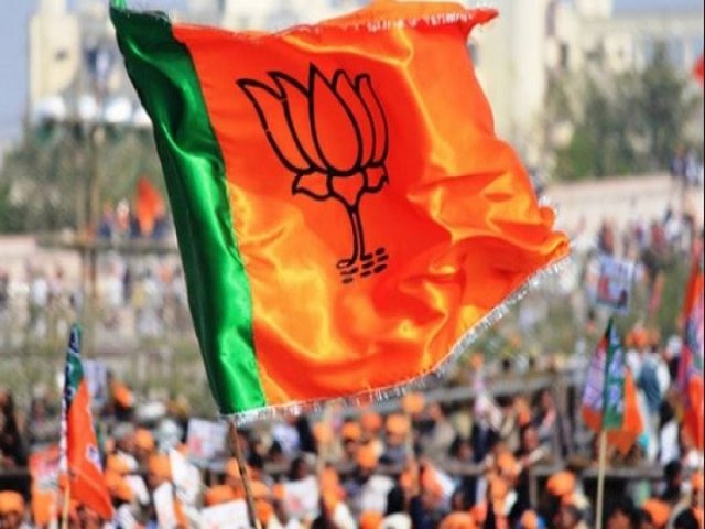 BJP's 'Mission Admissions' | उस्मानाबादेत खाते शून्यात; जागा पदरी पाडून घेण्यासाठी भाजपचे ‘मिशन अॅडमिशन’ BJP's 'Mission Admissions' | उस्मानाबादेत खाते शून्यात; जागा पदरी पाडून घेण्यासाठी भाजपचे ‘मिशन अॅडमिशन’