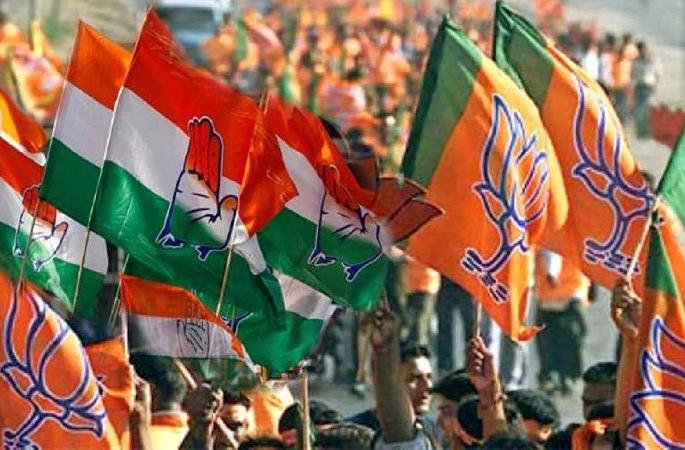 congress-bjp alliance in Bhandara ZP election for president and vice president seat | भंडाऱ्यात काँग्रेसची भाजपच्या फुटीर गटासोबत हातमिळवणी; राष्ट्रवादीला दे धक्का