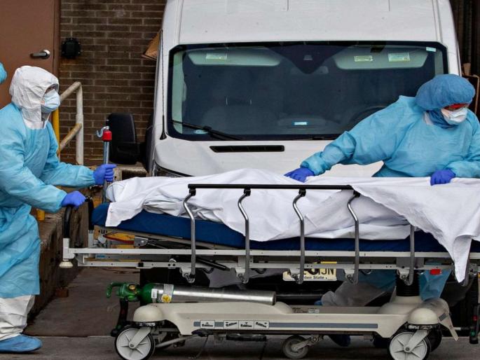 Laughing-playing families are devastated by the loss of main of family in the corona wave | कोरोनाच्या लाटेत घरातील कर्ते पुरुष गमावल्याने हसती-खेळती कुटुंबे उद्ध्वस्त  Laughing-playing families are devastated by the loss of main of family in the corona wave | कोरोनाच्या लाटेत घरातील कर्ते पुरुष गमावल्याने हसती-खेळती कुटुंबे उद्ध्वस्त