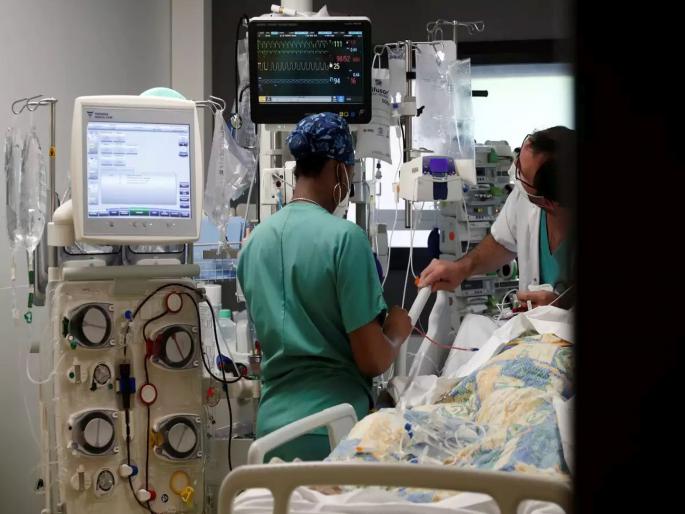 Mucormycosis Black Fungus Found In Surat Covid Cured Patient Brain | Mucormycosis: देशातील पहिलीच केस! ब्लॅग फंगस थेट मेंदूत पोहोचला; डॉक्टरदेखील हैराण Mucormycosis Black Fungus Found In Surat Covid Cured Patient Brain | Mucormycosis: देशातील पहिलीच केस! ब्लॅग फंगस थेट मेंदूत पोहोचला; डॉक्टरदेखील हैराण