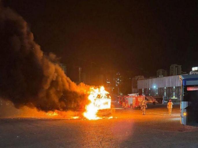 Explosions in several buses in Israel, 2 bombs defused; Train-bus services suspended, revenge for pager attack? | इस्त्रायलमध्ये अनेक बसमध्ये स्फोट, २ बॉम्ब निकामी; रेल्वे-बस सेवा बंद, पेजर हल्ल्याचा बदला?