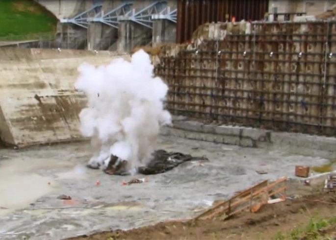 Blasting for basement excavation in Nagpur | नागपुरात बेसमेंटच्या खोदकामासाठी ब्लास्टिंग Blasting for basement excavation in Nagpur | नागपुरात बेसमेंटच्या खोदकामासाठी ब्लास्टिंग