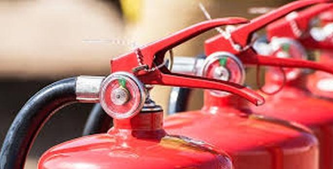 Fire fighting system in private hospitals not sufficient | खासगी रुग्णालयांमध्ये अग्निशमन यंत्रणा ताेकडी! Fire fighting system in private hospitals not sufficient | खासगी रुग्णालयांमध्ये अग्निशमन यंत्रणा ताेकडी!