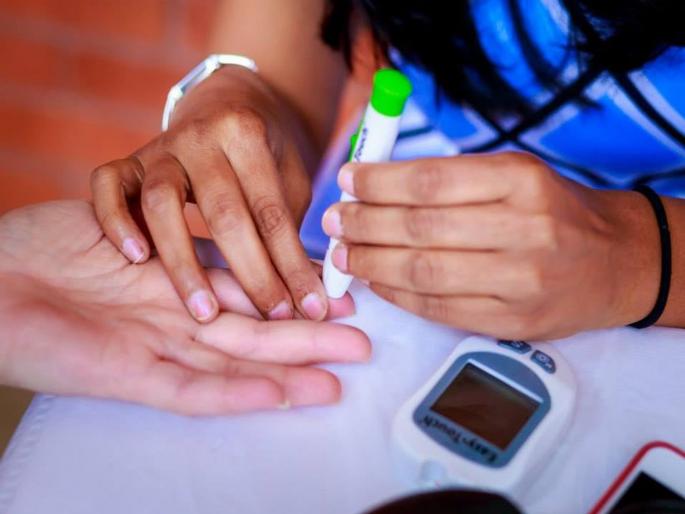 Blood donation camps are intended for poor patients in district hospitals | रक्तदान शिबिरे जिल्हा रुग्णालयातील गोरगरीब रुग्णांसाठी ठरताहेत संजीवनी Blood donation camps are intended for poor patients in district hospitals | रक्तदान शिबिरे जिल्हा रुग्णालयातील गोरगरीब रुग्णांसाठी ठरताहेत संजीवनी