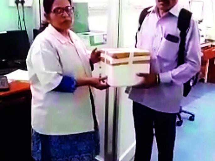 Blood became cheap in Kolhapur district | कोल्हापूर जिल्ह्यात रक्त झाले स्वस्त : ‘व्होल ब्लड’, ‘पीसीव्ही’च्या दरात ३५ टक्के सवलत