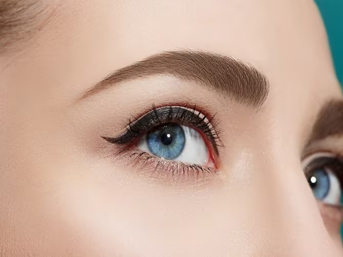 Preference for blue-eyed girls; Due to the terms of the case in court | निळ्या डोळ्यांच्या मुलींनाच प्राधान्य; अटीमुळे प्रकरण कोर्टात Preference for blue-eyed girls; Due to the terms of the case in court | निळ्या डोळ्यांच्या मुलींनाच प्राधान्य; अटीमुळे प्रकरण कोर्टात