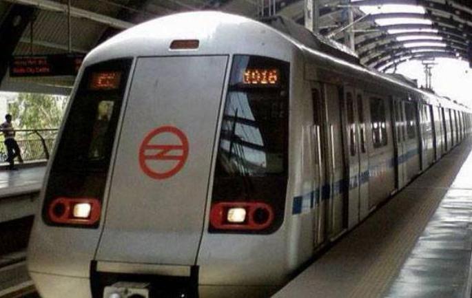 Handicapped facilities for Metro containers | मेट्रोच्या डब्यांमध्ये असणार दिव्यांगांसाठी सुविधा Handicapped facilities for Metro containers | मेट्रोच्या डब्यांमध्ये असणार दिव्यांगांसाठी सुविधा