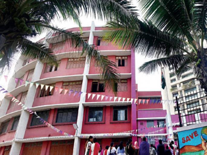 Will CCTV be installed only after any bad incidence Parents questions about students safety | मुलांचे बरेवाईट झाल्यावरच CCTV लावणार का? विद्यार्थ्यांच्या सुरक्षेमुळे पालकांमध्ये संताप Will CCTV be installed only after any bad incidence Parents questions about students safety | मुलांचे बरेवाईट झाल्यावरच CCTV लावणार का? विद्यार्थ्यांच्या सुरक्षेमुळे पालकांमध्ये संताप