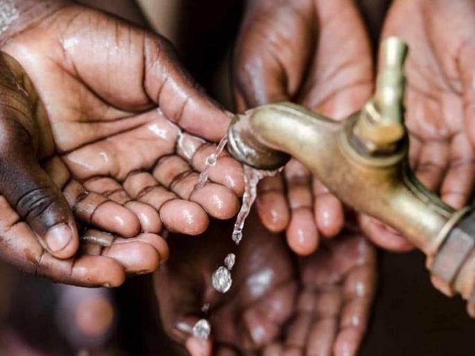 in mumbai schools close for half a day due to insufficient water in kurla and chunabhatti areas are suffering from shortage  | अपुऱ्या पाण्यामुळे शाळांना अर्धा दिवस सुट्टी; कुर्ला, चुनाभट्टी परिसराला टंचाईची झळ  in mumbai schools close for half a day due to insufficient water in kurla and chunabhatti areas are suffering from shortage  | अपुऱ्या पाण्यामुळे शाळांना अर्धा दिवस सुट्टी; कुर्ला, चुनाभट्टी परिसराला टंचाईची झळ