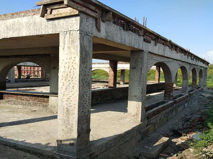 Unauthorized construction breaks down if money is not consumed, bjp leader letter of officer | पैसे खाल्ले नसतील तर अनधिकृत बांधकाम तोडा, भाजपा नेत्याचे अधिकाऱ्यास पत्र Unauthorized construction breaks down if money is not consumed, bjp leader letter of officer | पैसे खाल्ले नसतील तर अनधिकृत बांधकाम तोडा, भाजपा नेत्याचे अधिकाऱ्यास पत्र