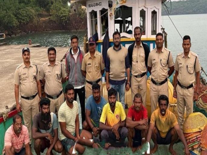 Action taken against Karnataka boat involved in illegal fishing, 7 sailors including Tandel | Sindhudurg: अनधिकृत मासेमारी करणाऱ्या कर्नाटकच्या नौकेवर कारवाई, तांडेलसह ७ खलाशी